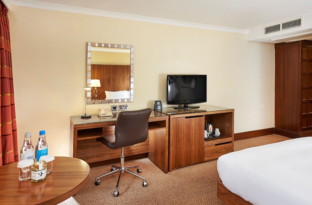 DOUBLETREE BY HILTON SOUTHAMPTON 35/93