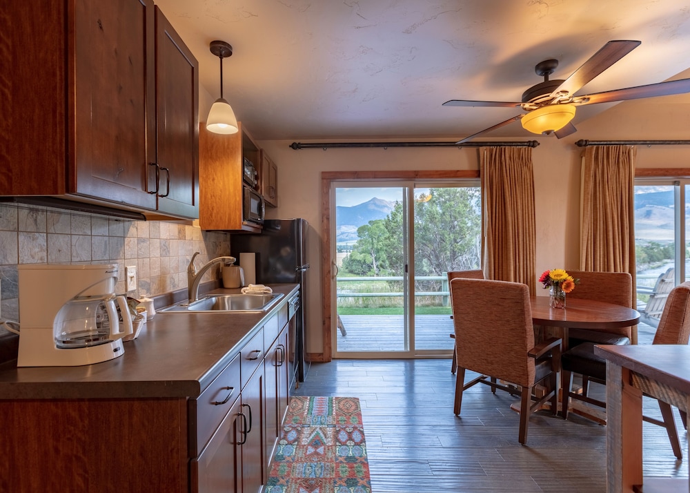 Yellowstone Valley Lodge Ascend Hotel Collection 34/51
