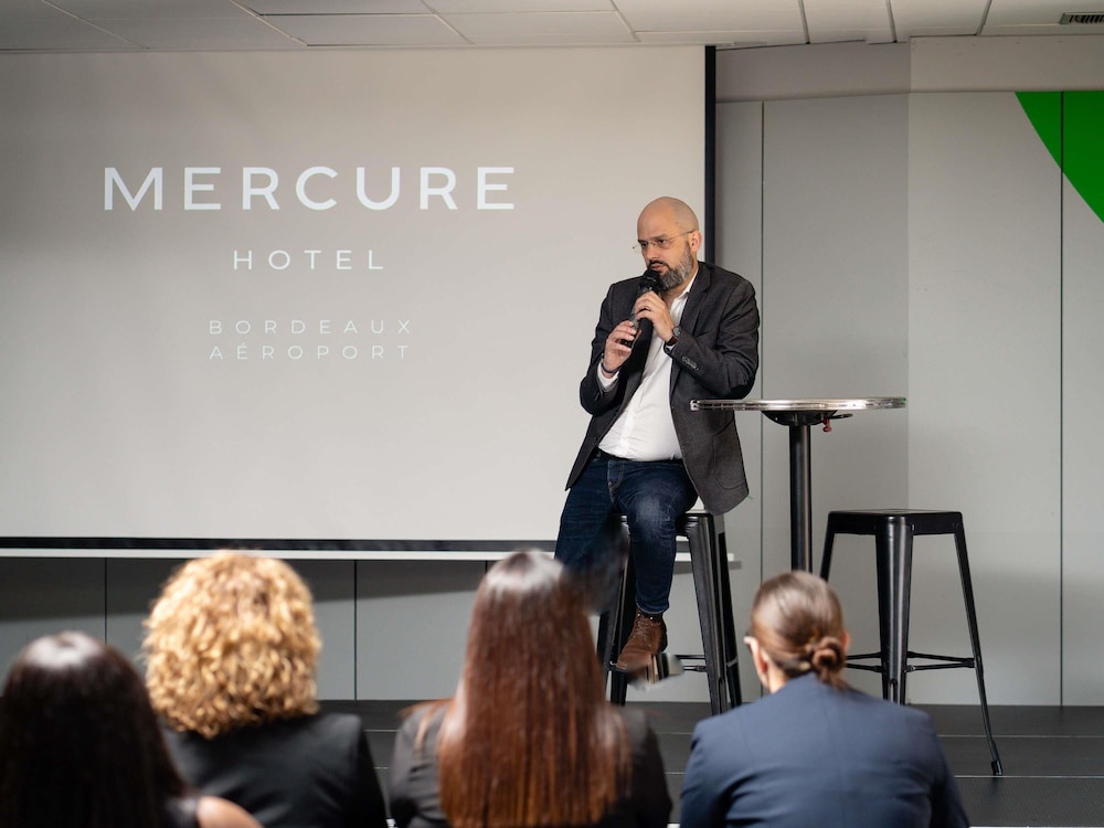Mercure Bordeaux Aeroport Hotel 9/69