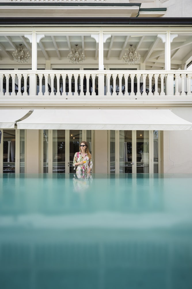Hotel Carducci 76 4/75