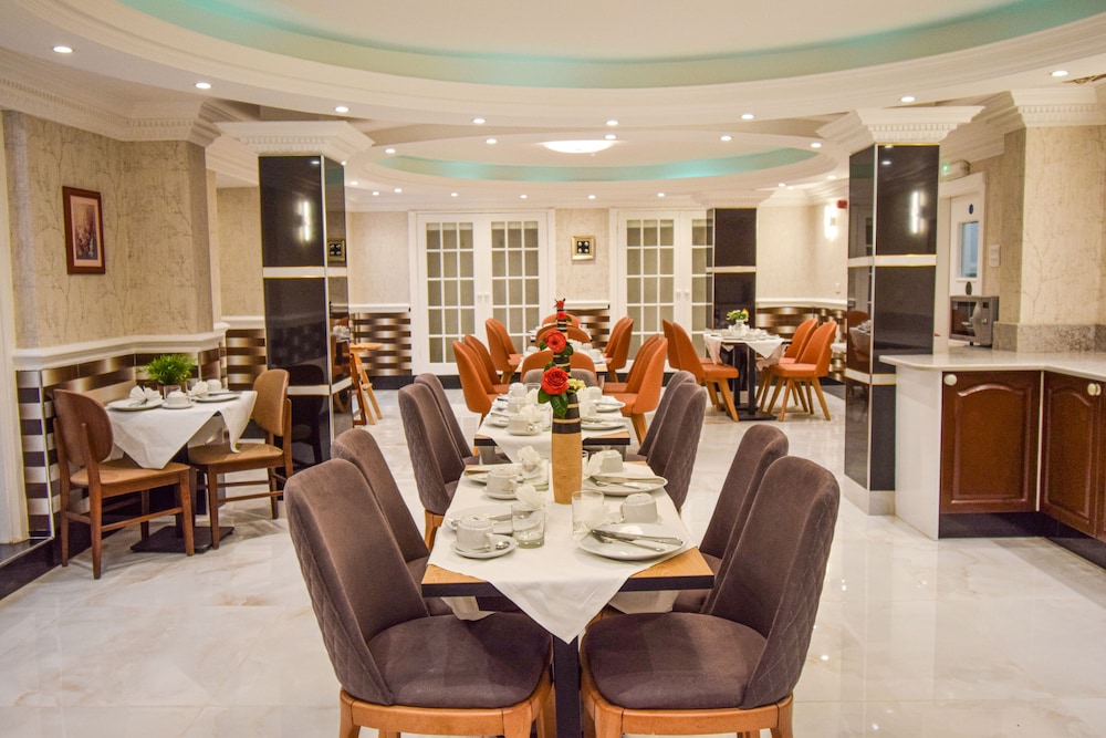 Pembridge Palace Hotel 39/50
