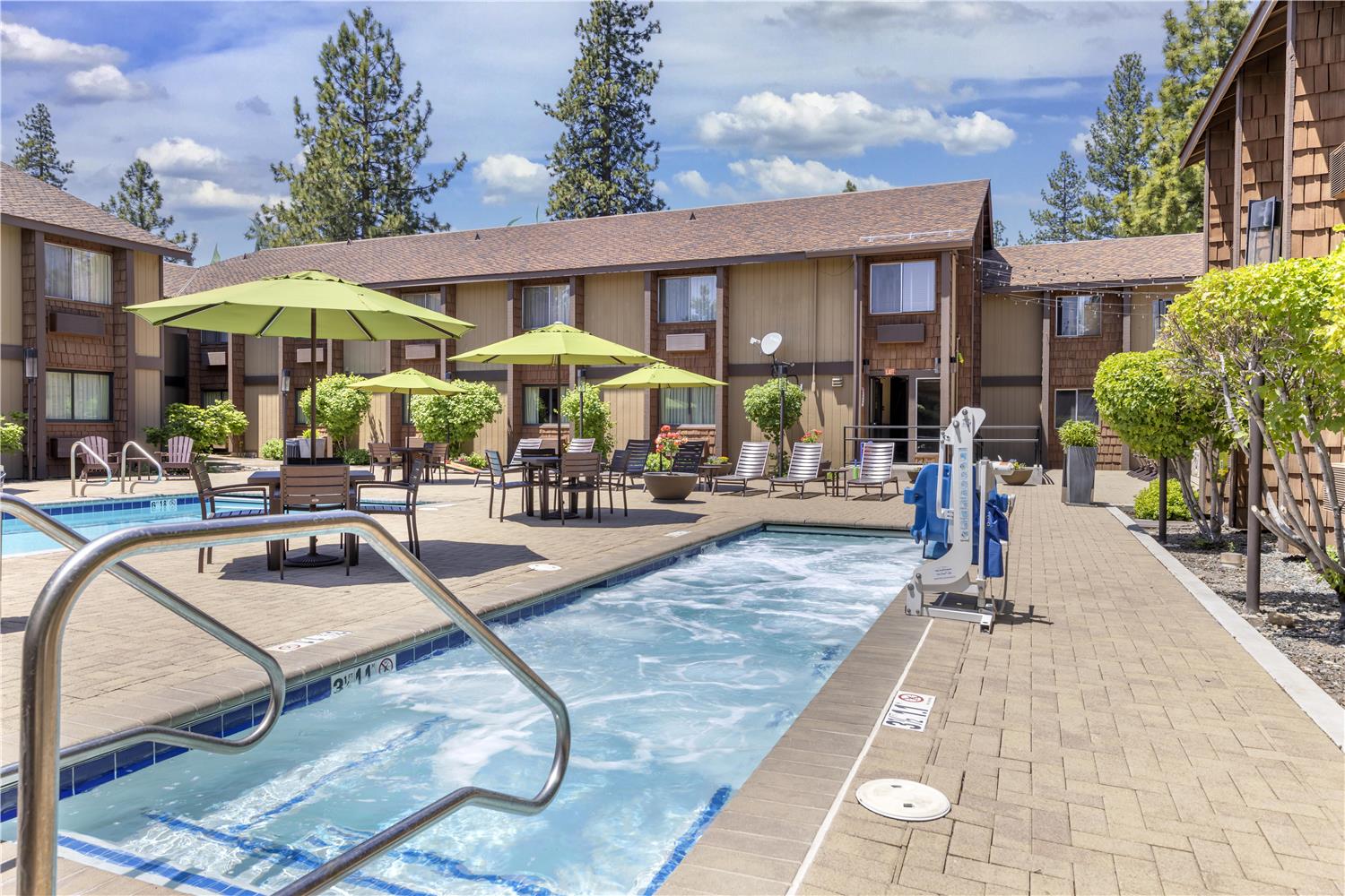 Best Western Plus Truckee-Tahoe Hotel 27/49