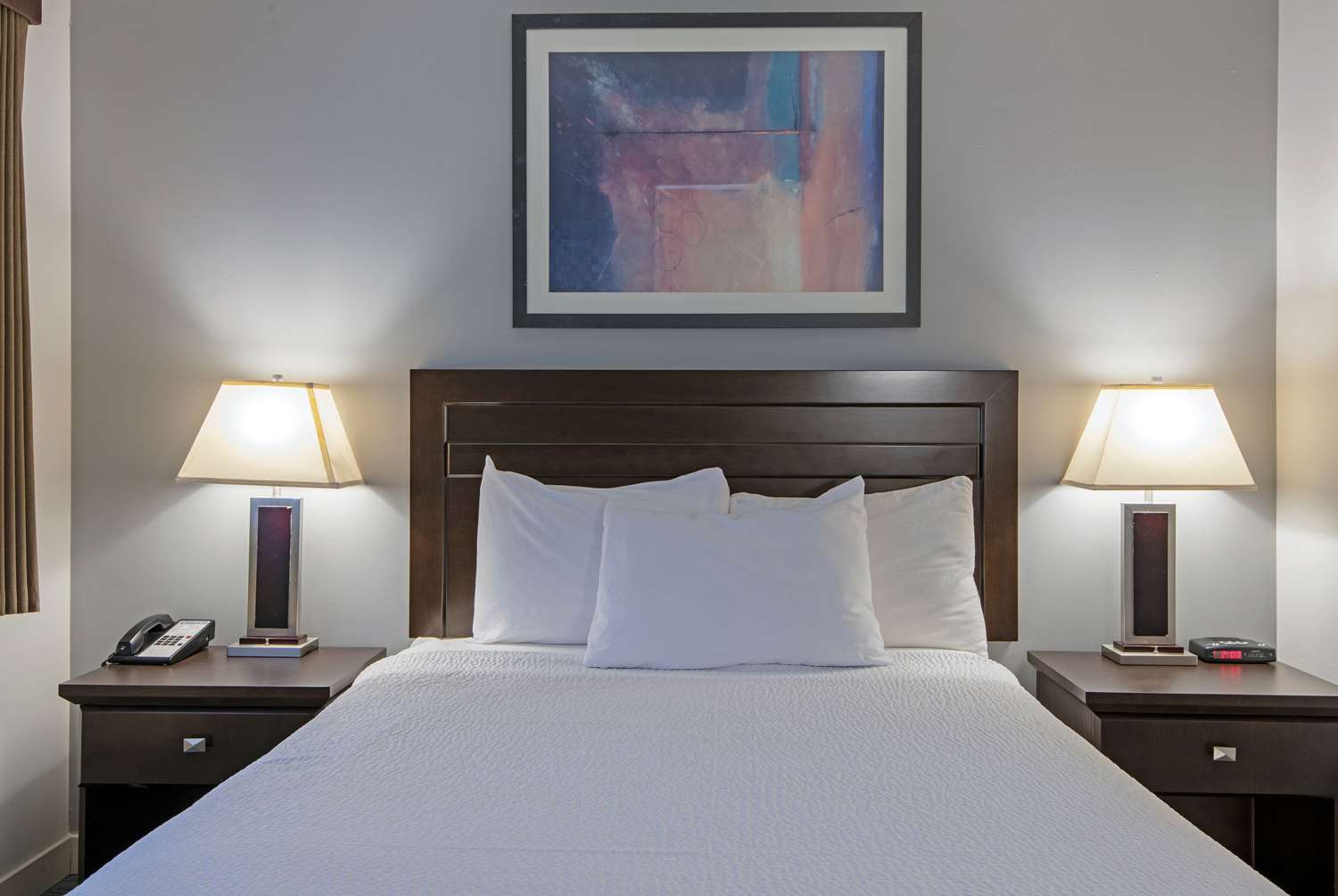 Travelodge By Wyndham Kamloops Mountview 31/69
