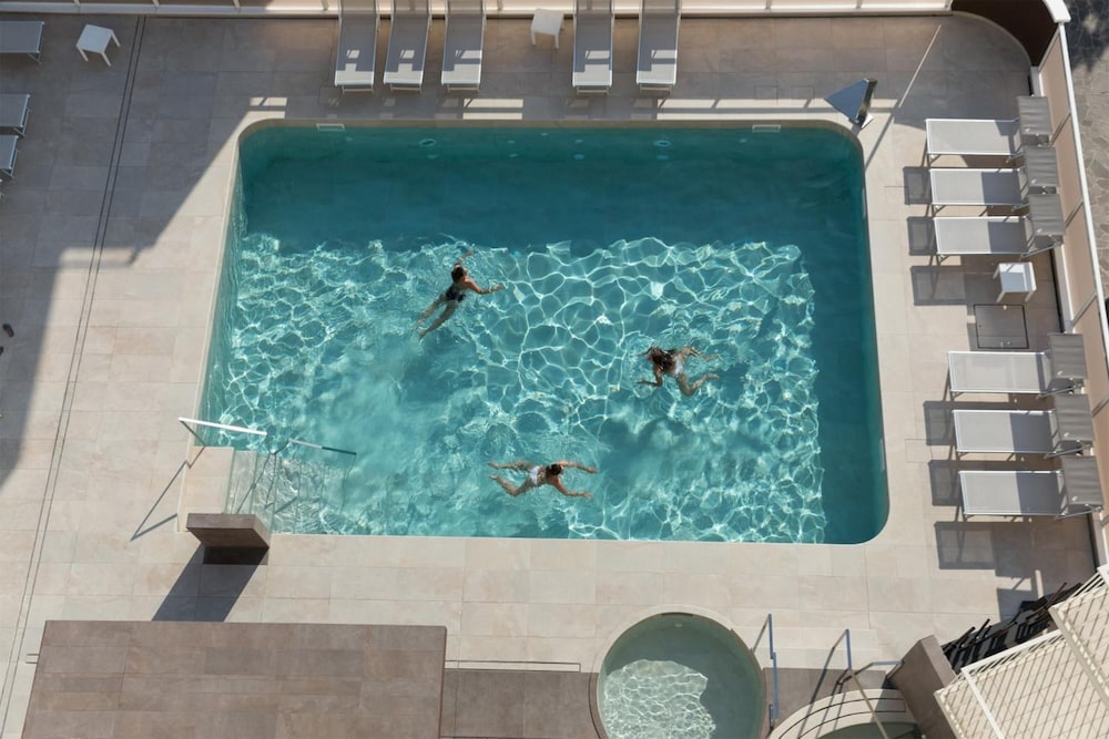 Hotel & Residence Continental 23/50