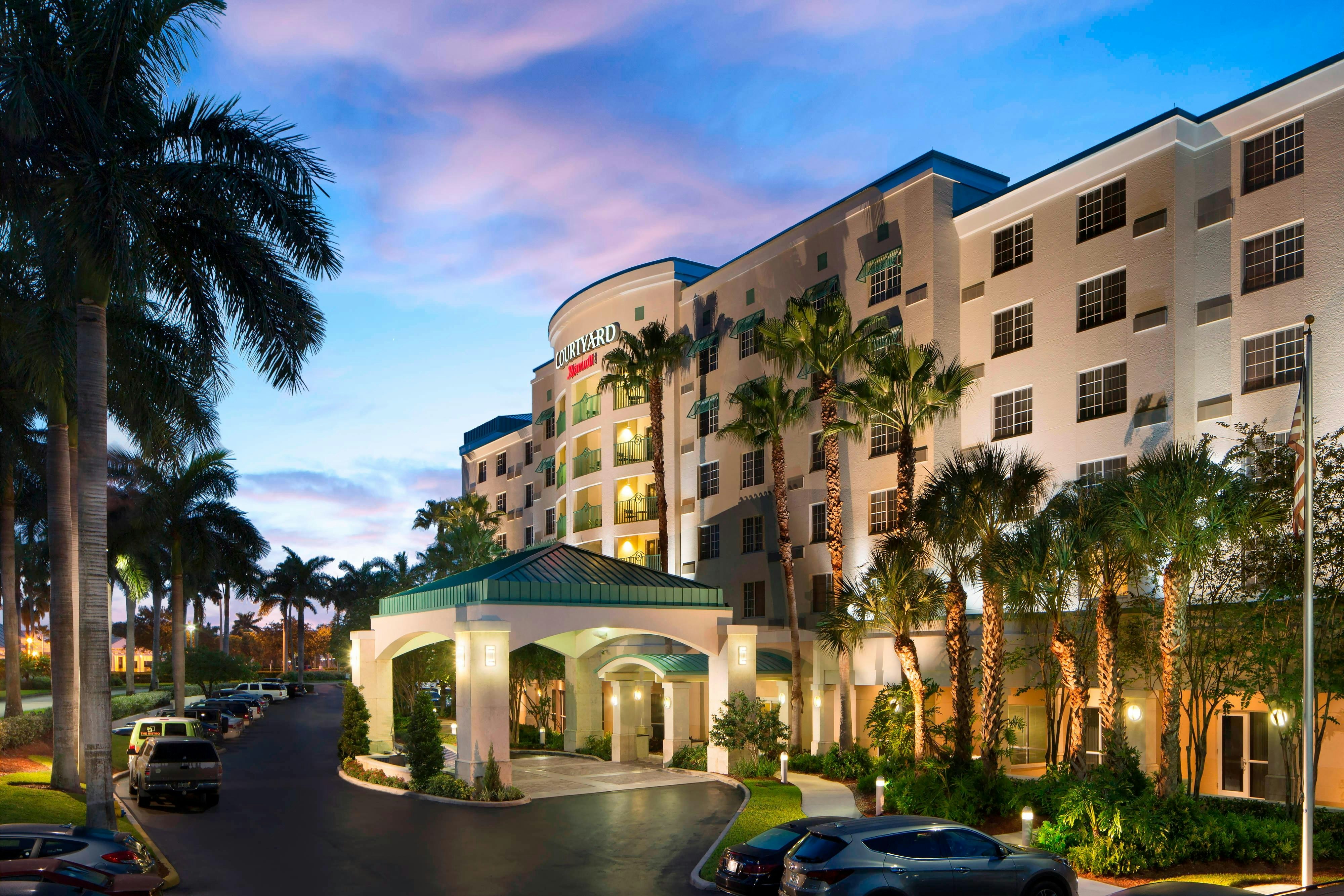 Courtyard Fort Lauderdale Airport and Cruise Port