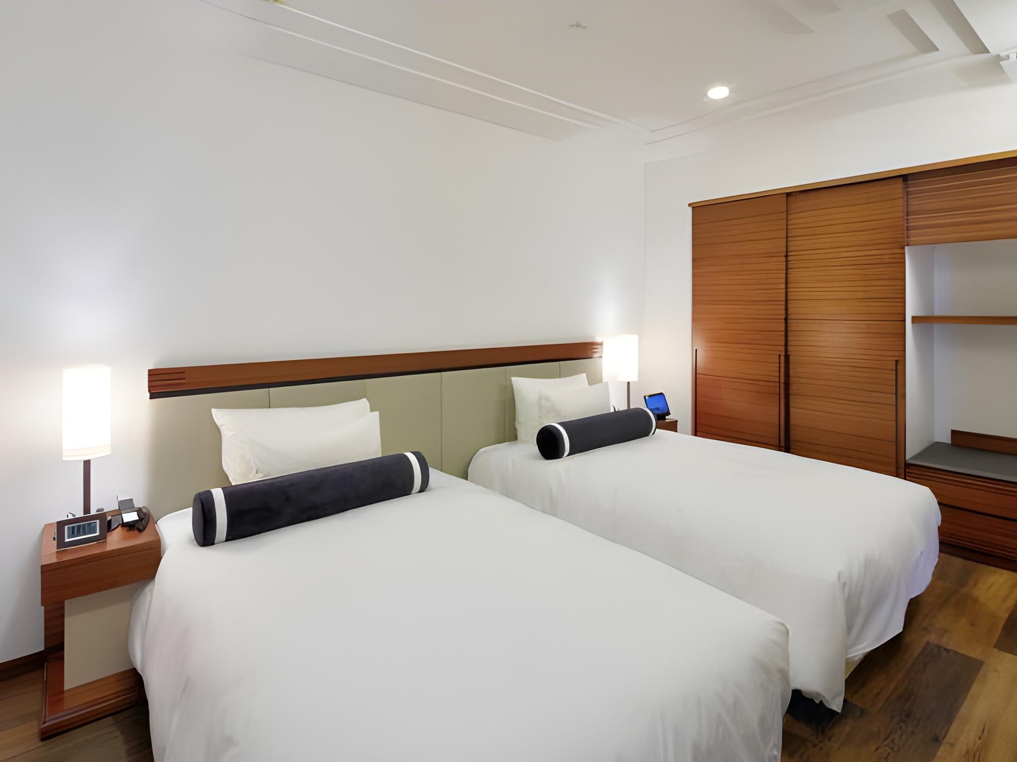 Deluxe, 4 Beds, Superior Floor