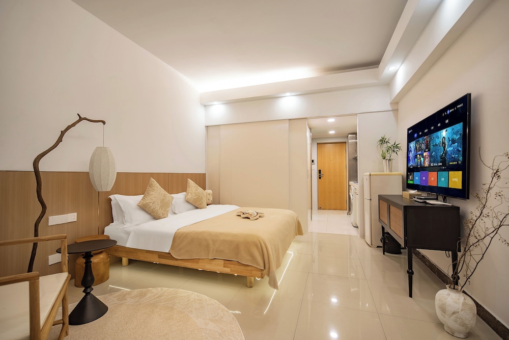 Private-Enjoyed Home ApartHotel - R&amp;F Stanley Apartment 13/50