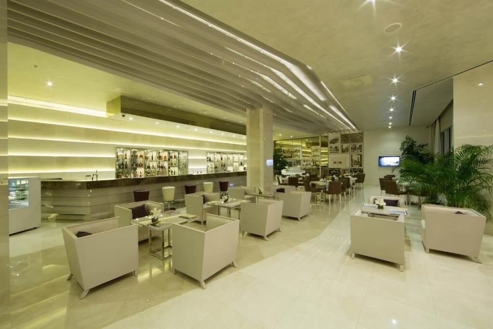 Sahil Hotel Baku 54/68