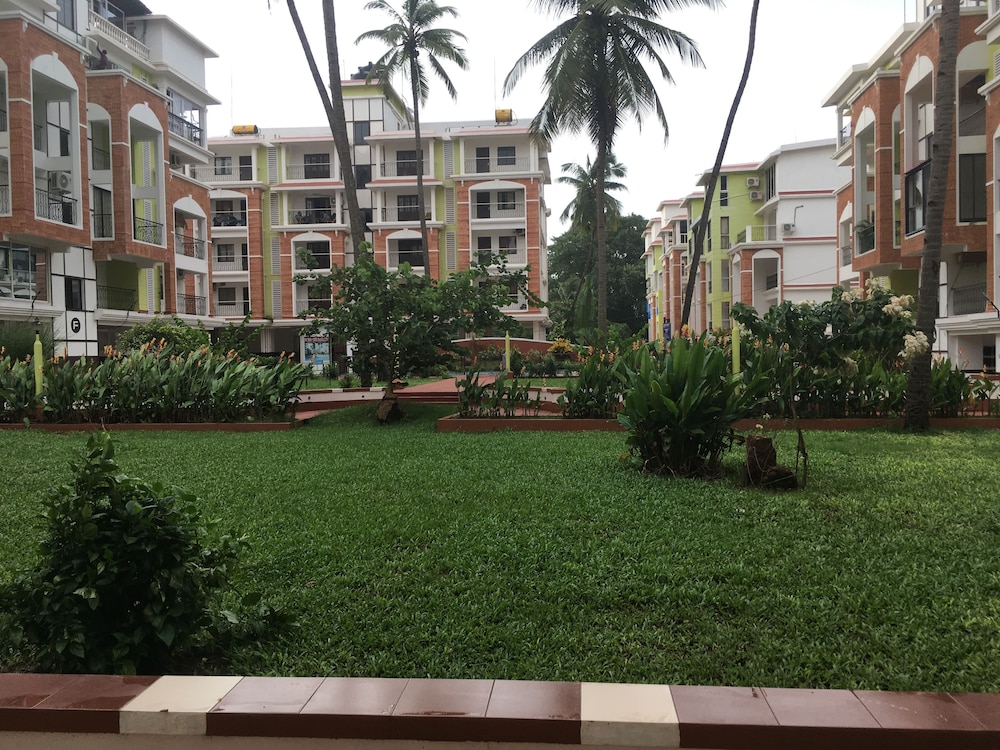 Monarch Suites 23/40