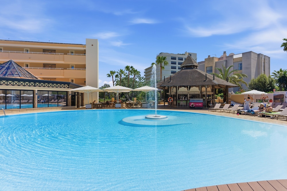 Aquasol Aparthotel 4/46