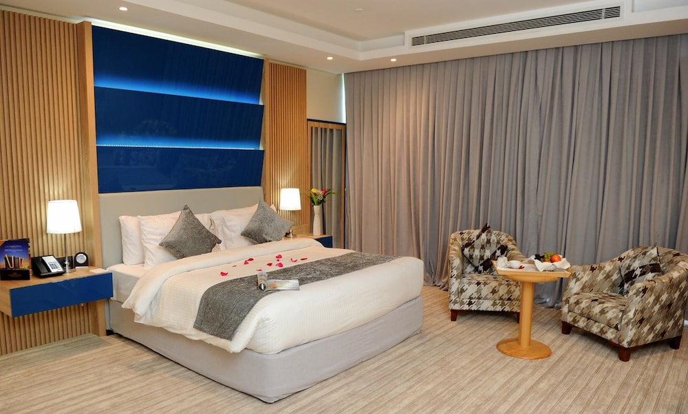 Al Mansour Suites 9/49