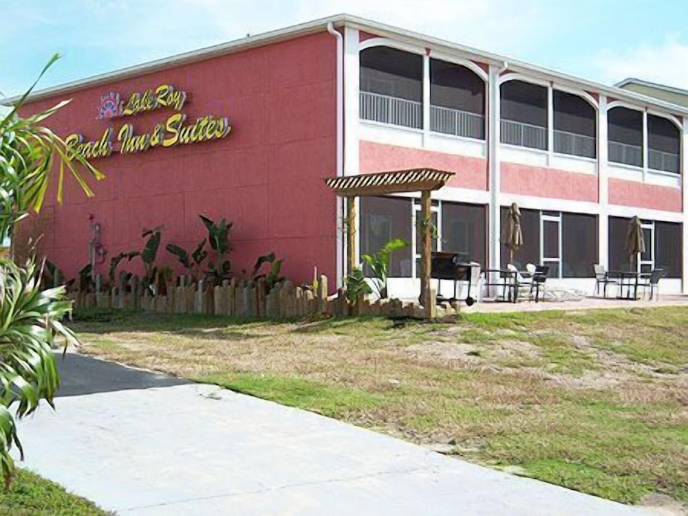 Lake Roy Beach Inn 39/42