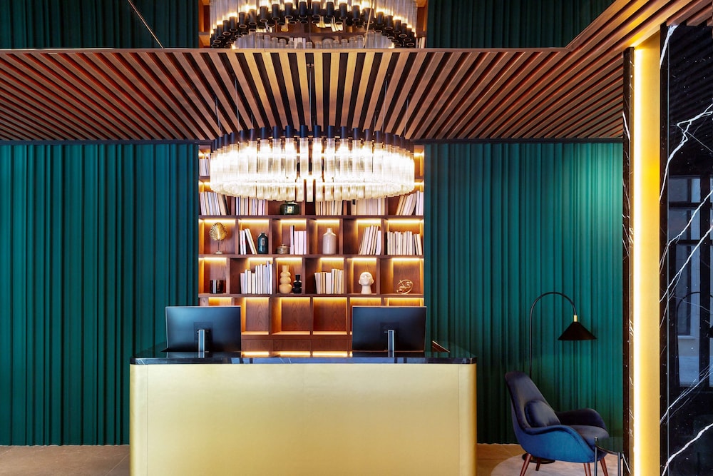 Radisson Collection Hotel, Magdalena Plaza Sevilla 54/73