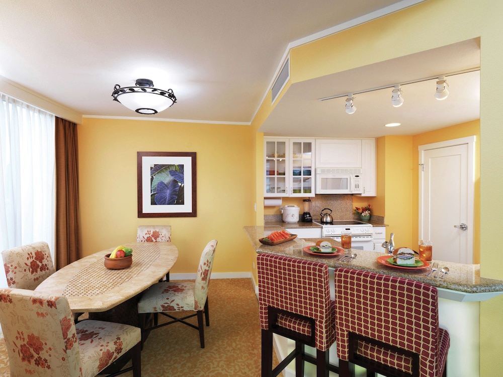 Hilton Grand Vacations Club at Hilton Hawaiian Village 43/50