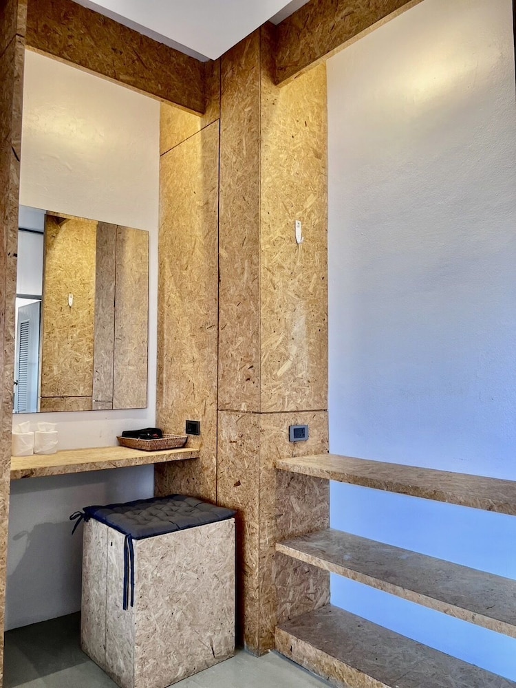 Hugger Hostel 58/58