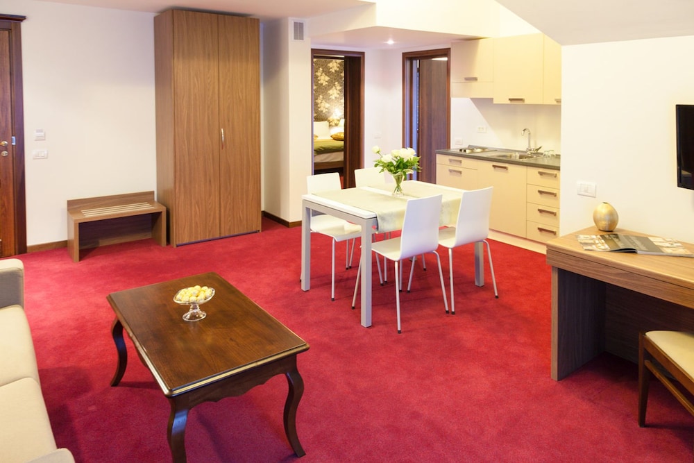 HOTEL BOUTIQUE BELVEDERE SINAIA 49/60