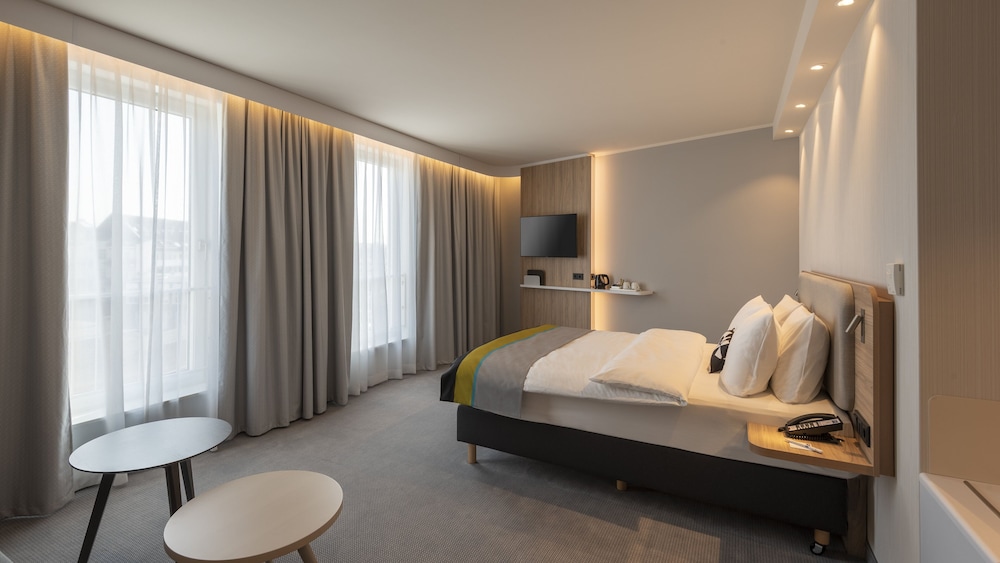Holiday Inn Express Dusseldorf Hauptbahnhof 12/59