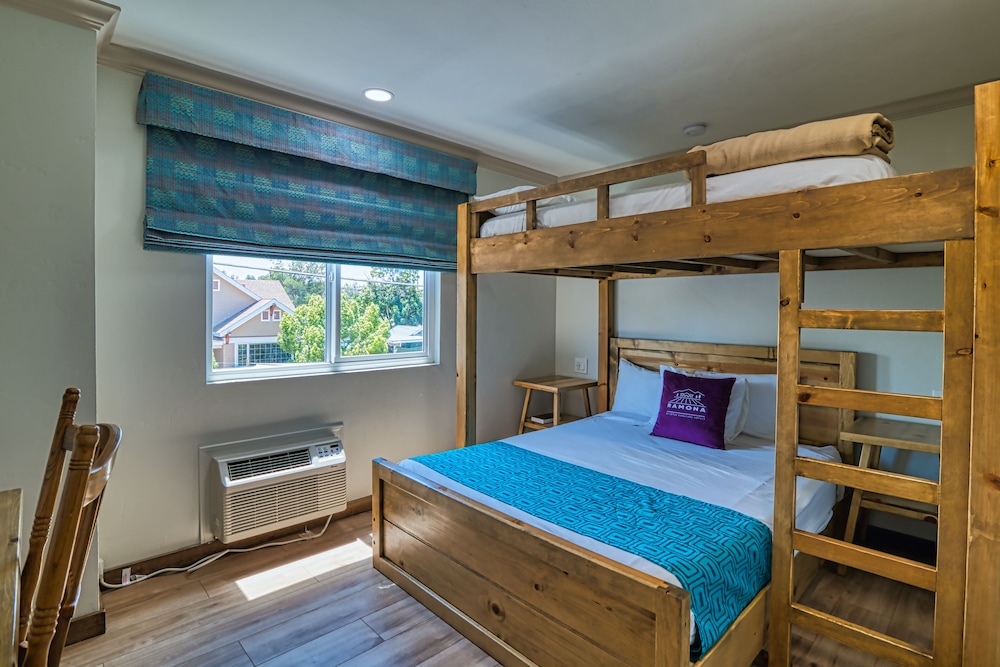 Ramona Valley Inn 22/61