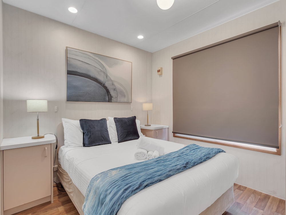 Retreat, Villa, 1 Double and 3 Single Beds, Pet Friendly