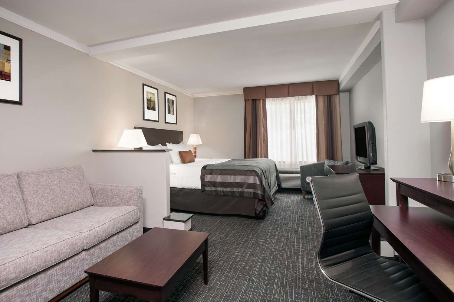 Wingate by Wyndham Athens Near Downtown 8/14