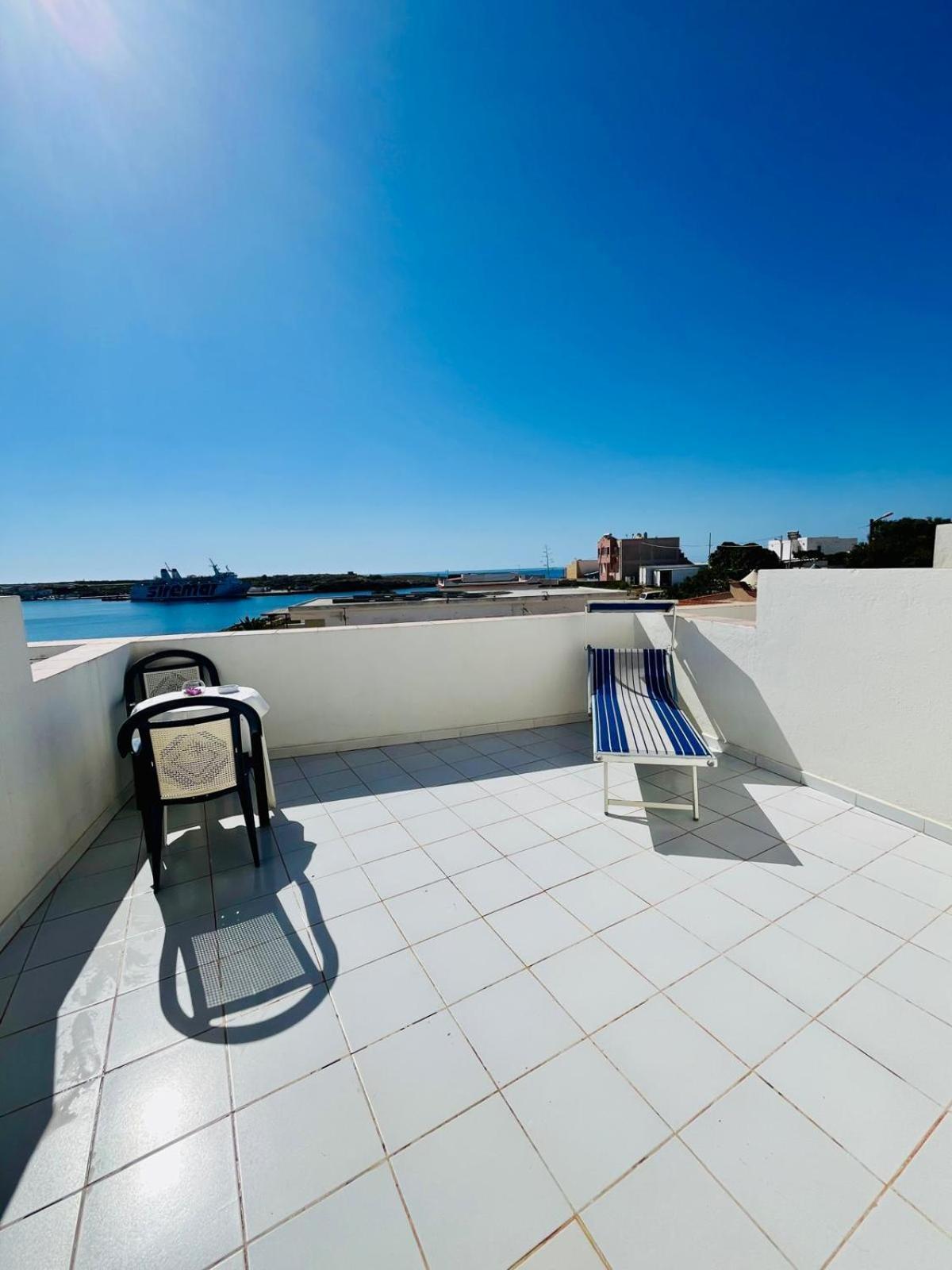 Hotel Giglio 41/50