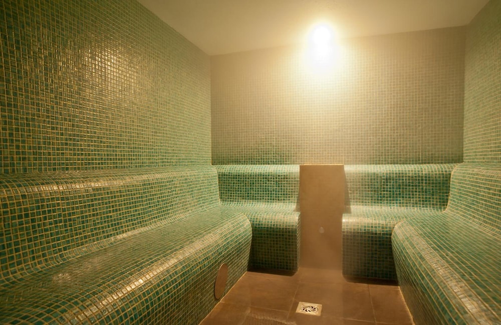 Augusta Club Hotel And Spa - Adults Only 23/44