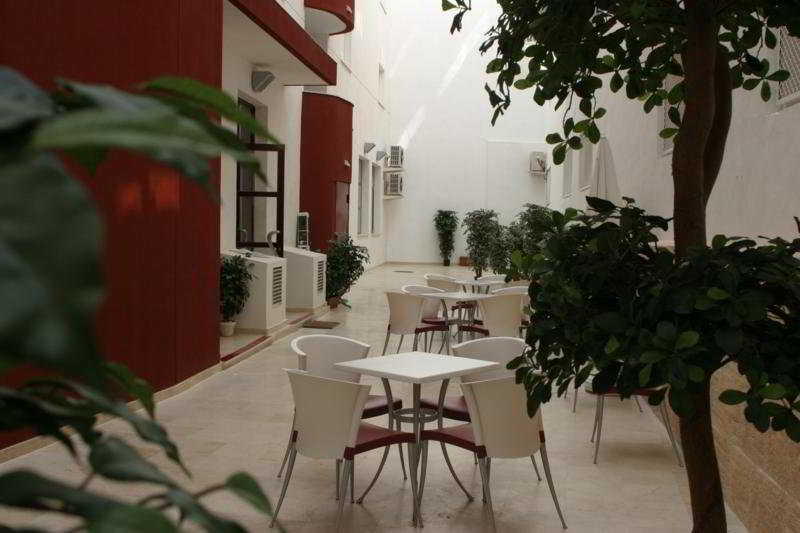 Milords Suites Benidorm 19/23