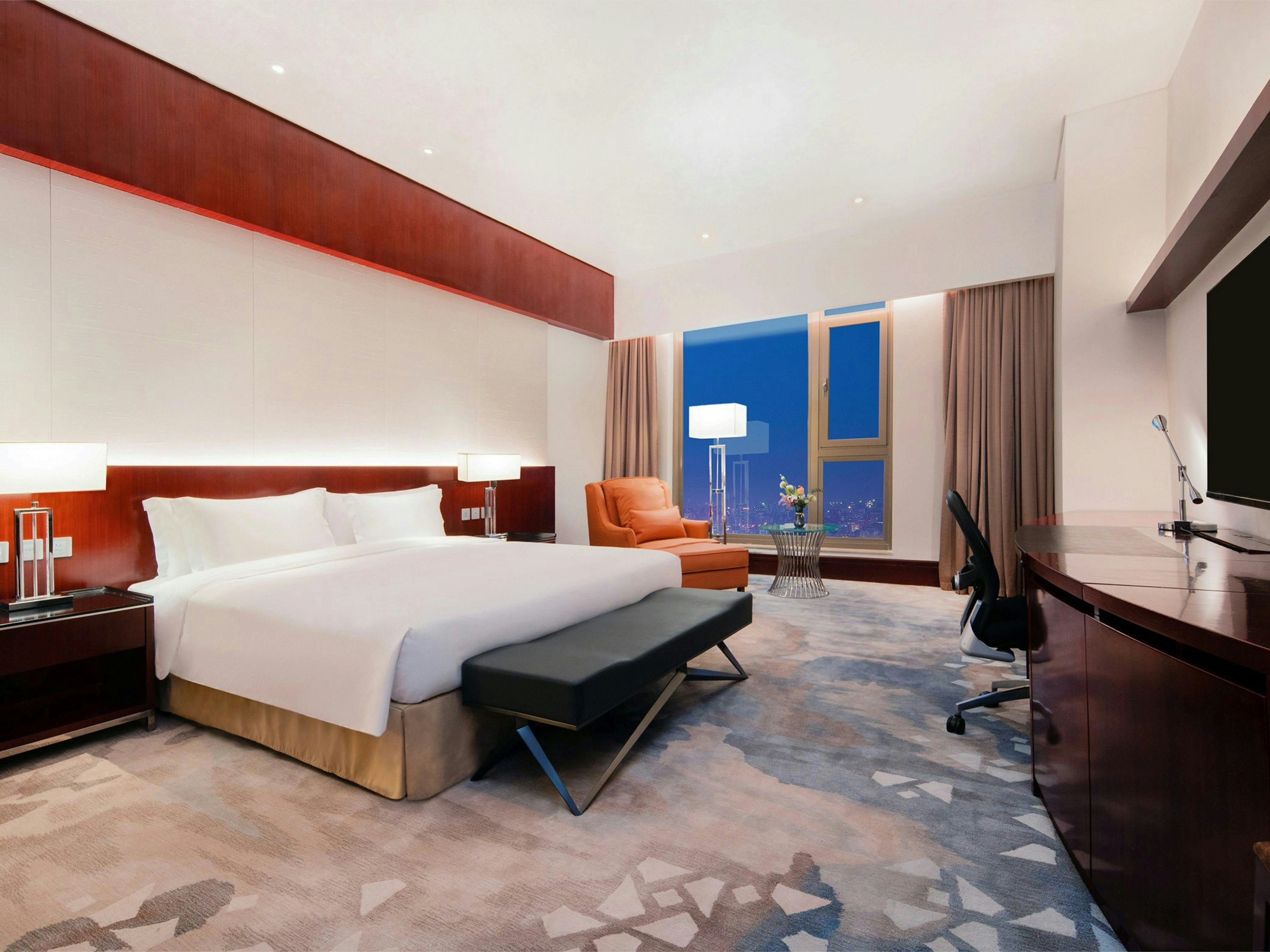 Superior, King Bed