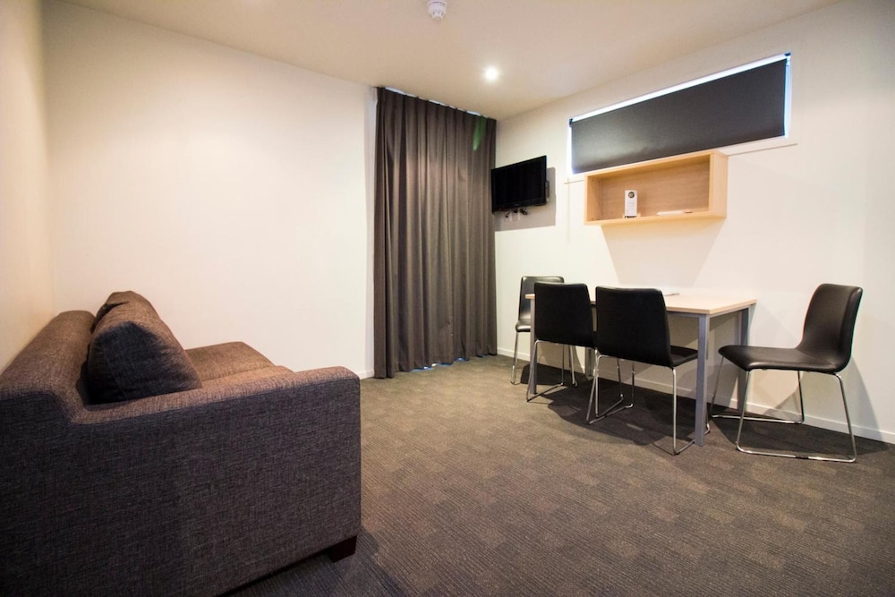 Tetra Serviced Apartments by Nesuto 35/48