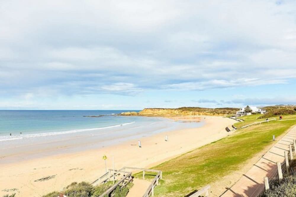 Torquay Foreshore Caravan Park 61/75