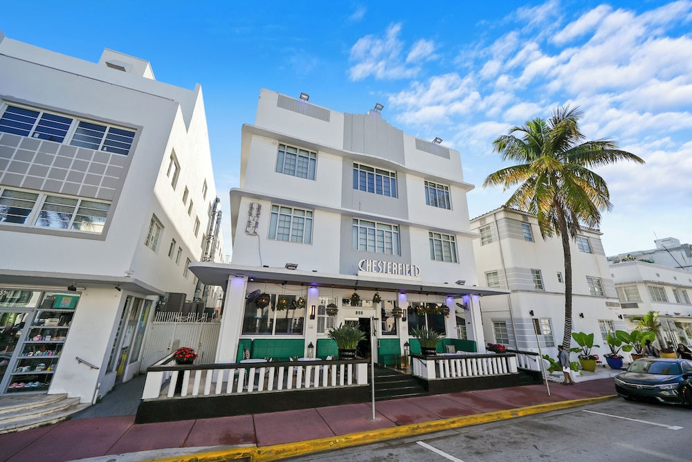 Chesterfield Hotel and Suites 43/50