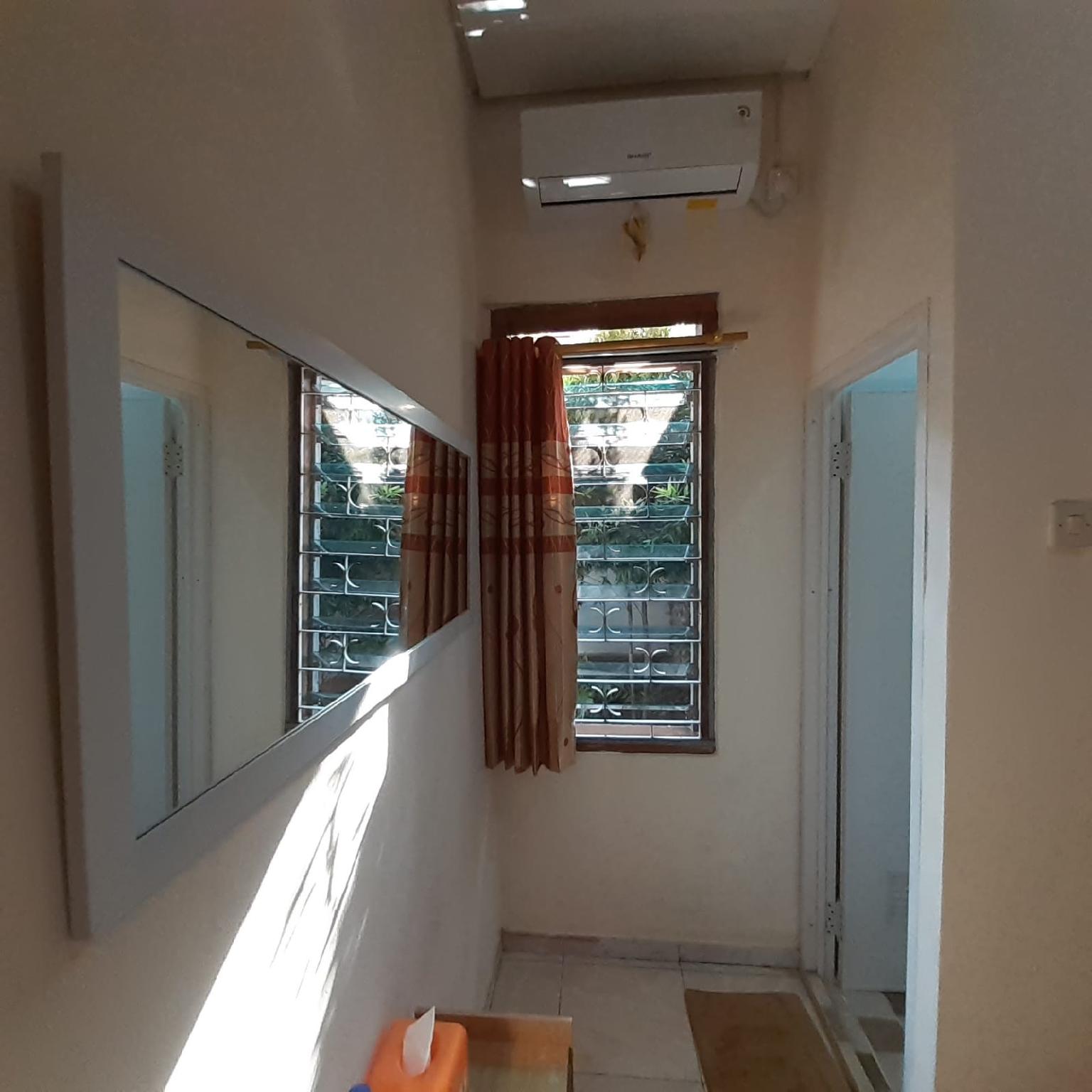 غرفة بسريرين منفصلين، Gio Guesthouse Bogor 2/2