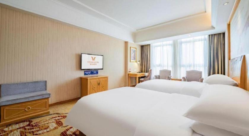 Vienna Hotel (Chengdu Xinfan Furniture City) 28/54