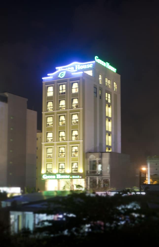 Green House Hotel 2/65