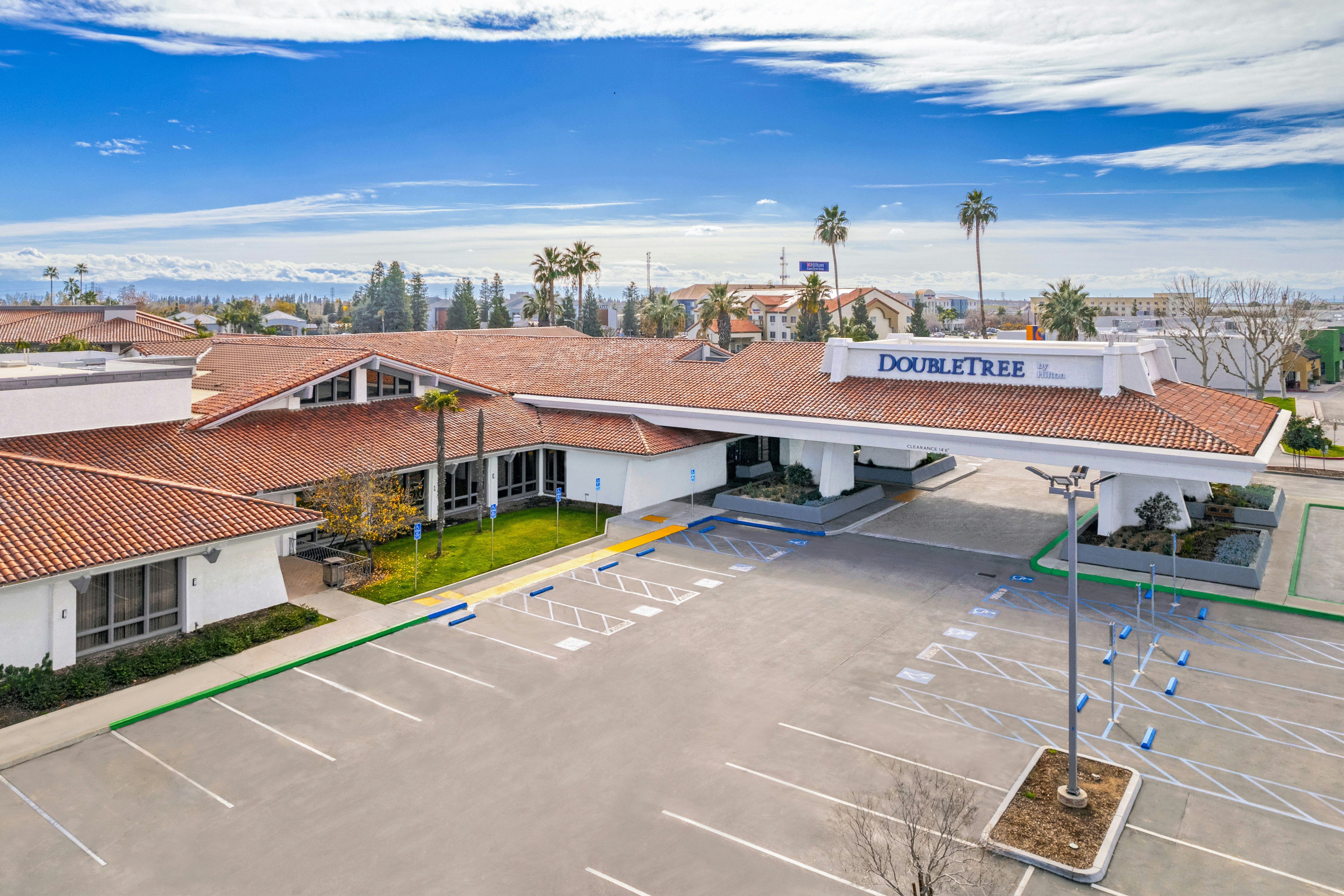 Doubletree Hotel Bakersfield 51/58
