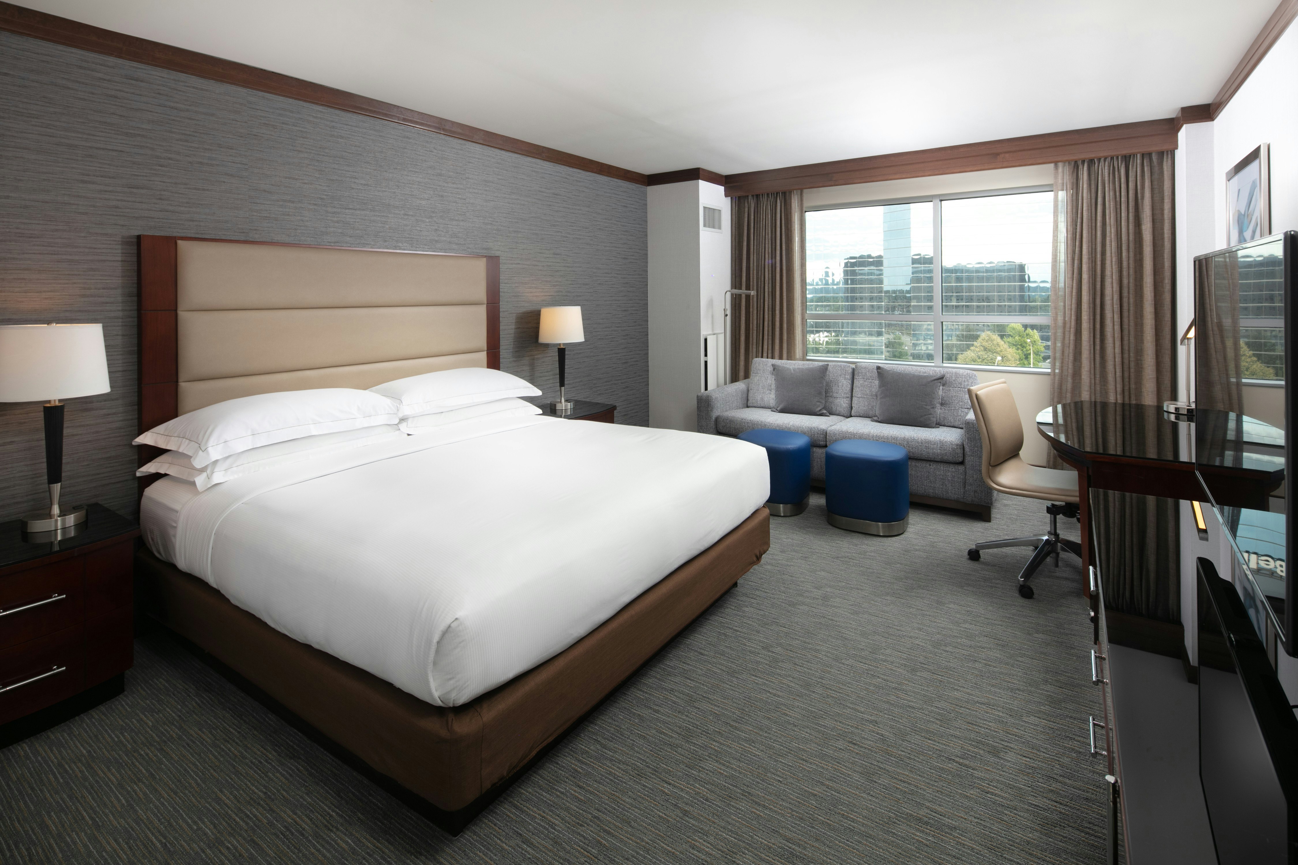 Deluxe, King Bed, Sofa