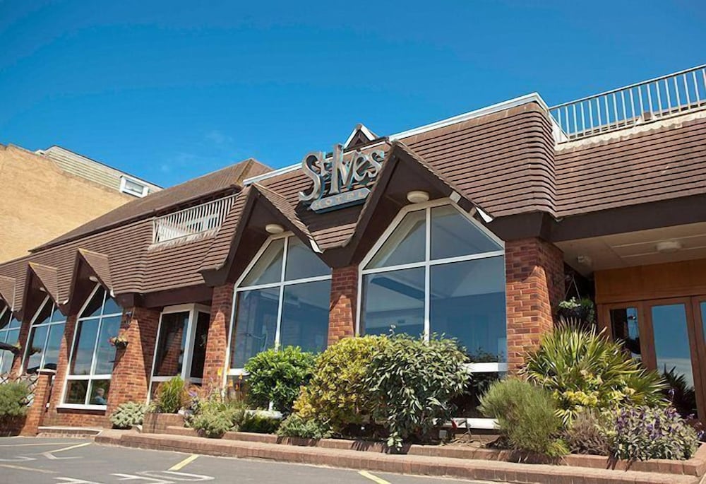 St. Ives Hotel 4/50
