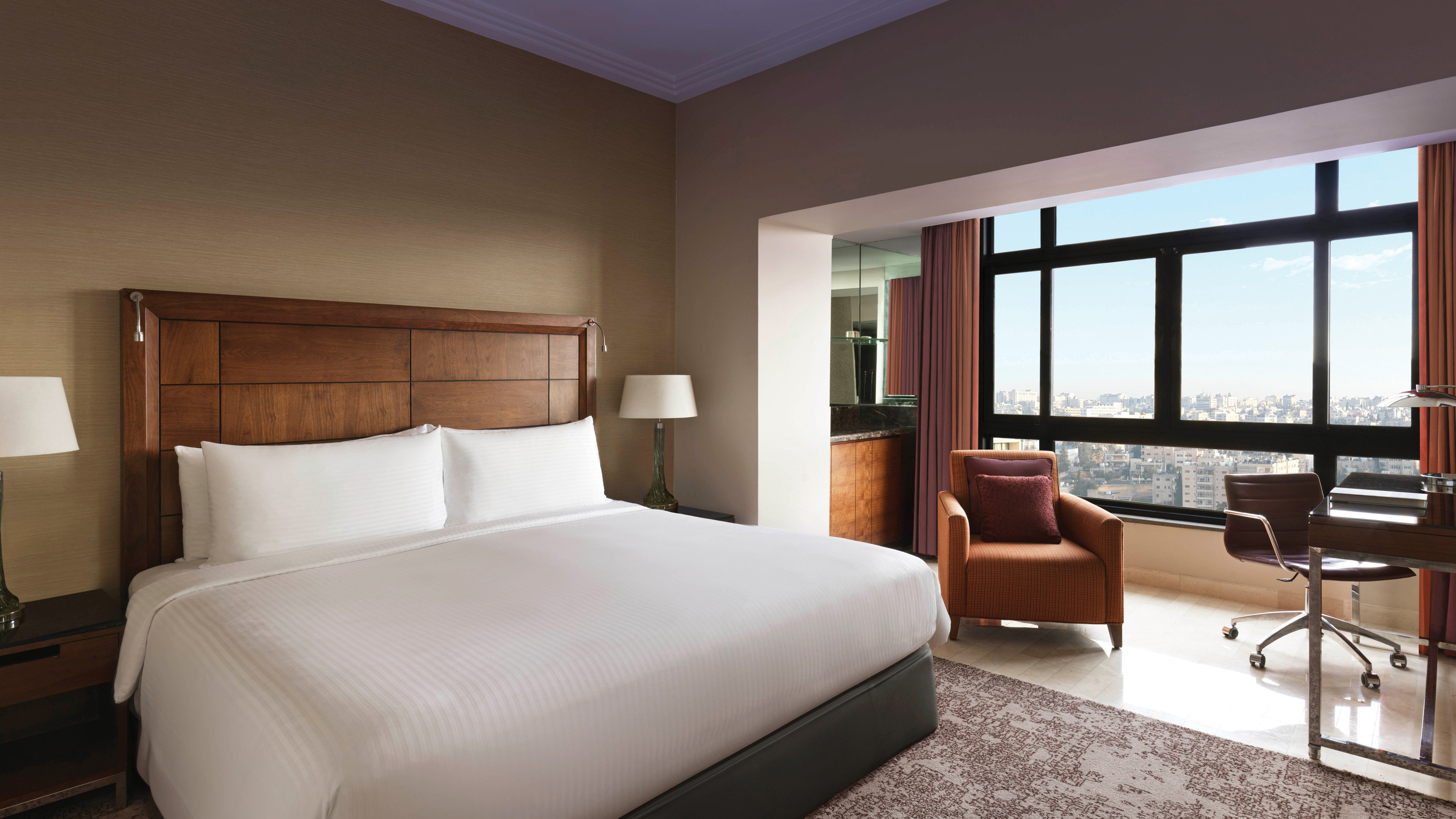 Club Intercontinental, King Bed