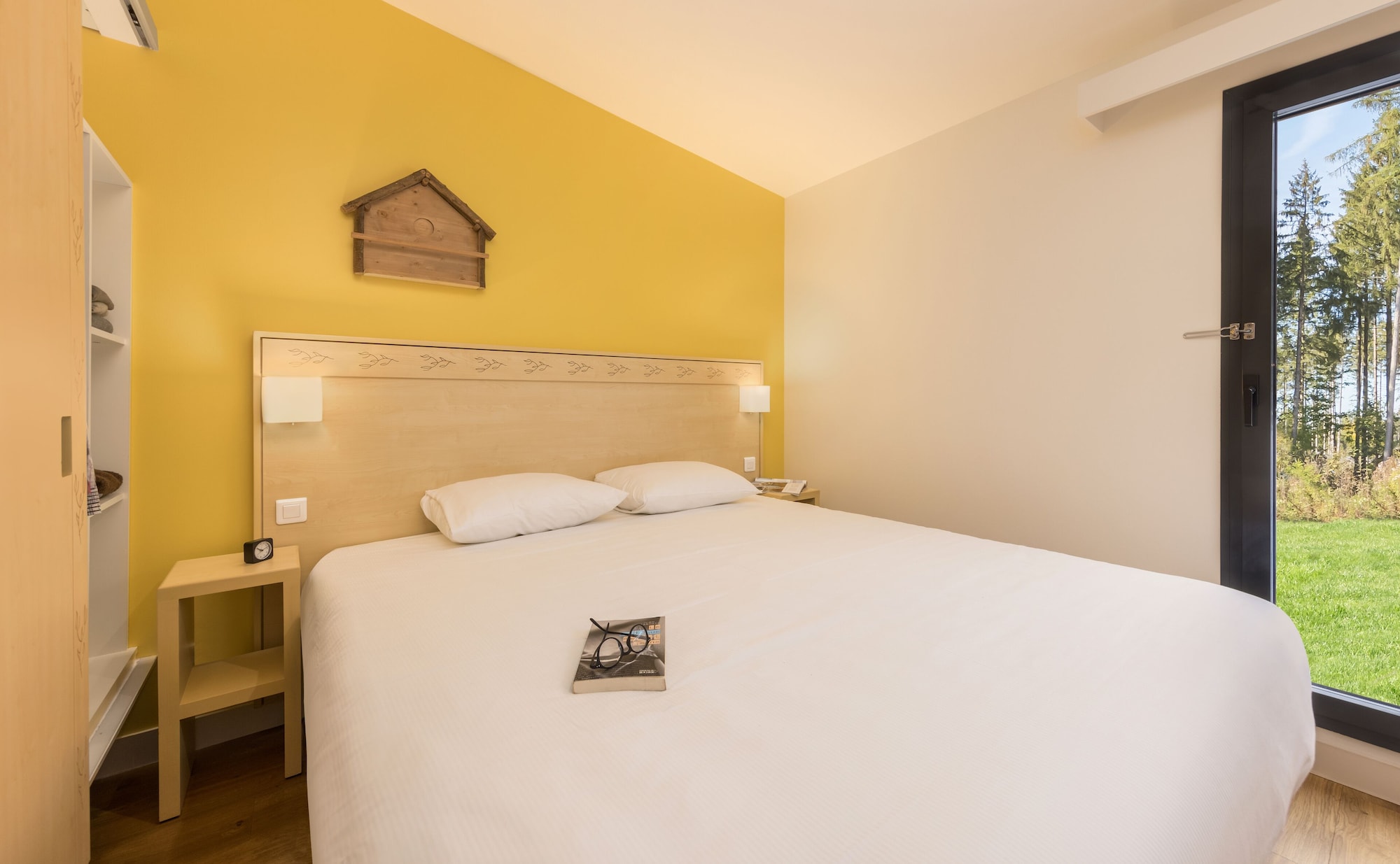 Renovated, Premium, Cottage, 6 Beds