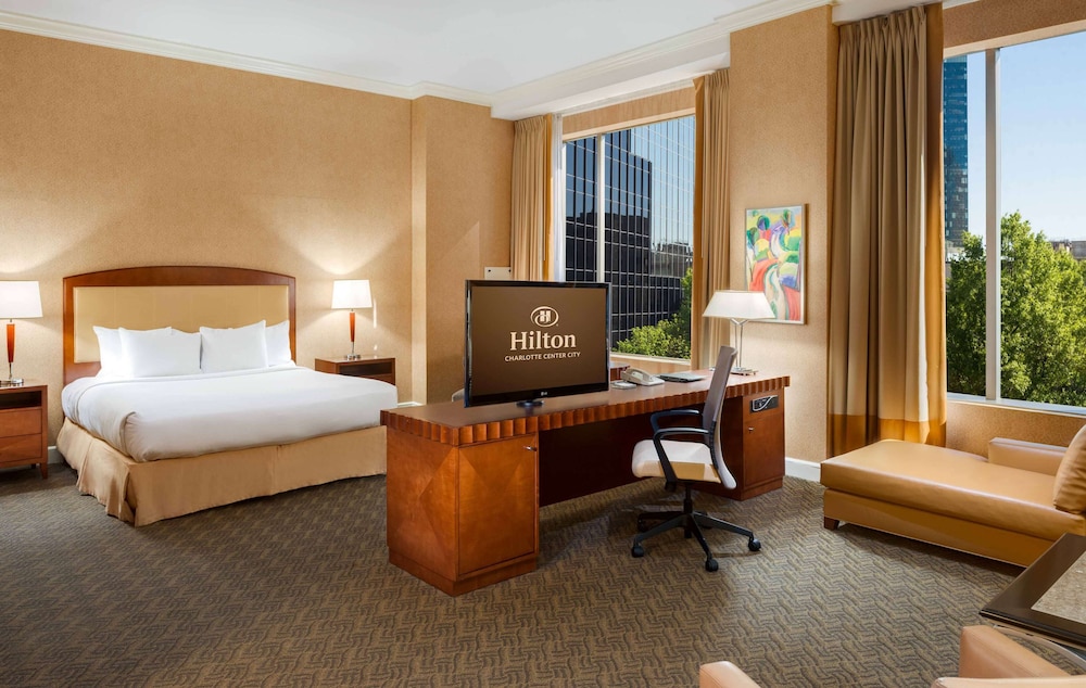 Hilton Charlotte Uptown (ex Hilton Charlotte Center City) 25/82