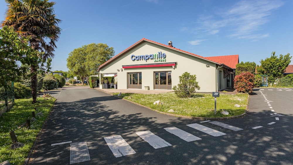 CAMPANILE BAYONNE 44/49