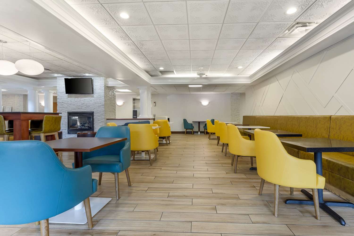 Comfort Inn & Suites Lavale - Cumberland 40/45