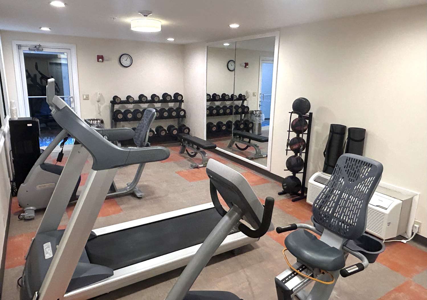 Best Western Erie Inn & Suites 6/10