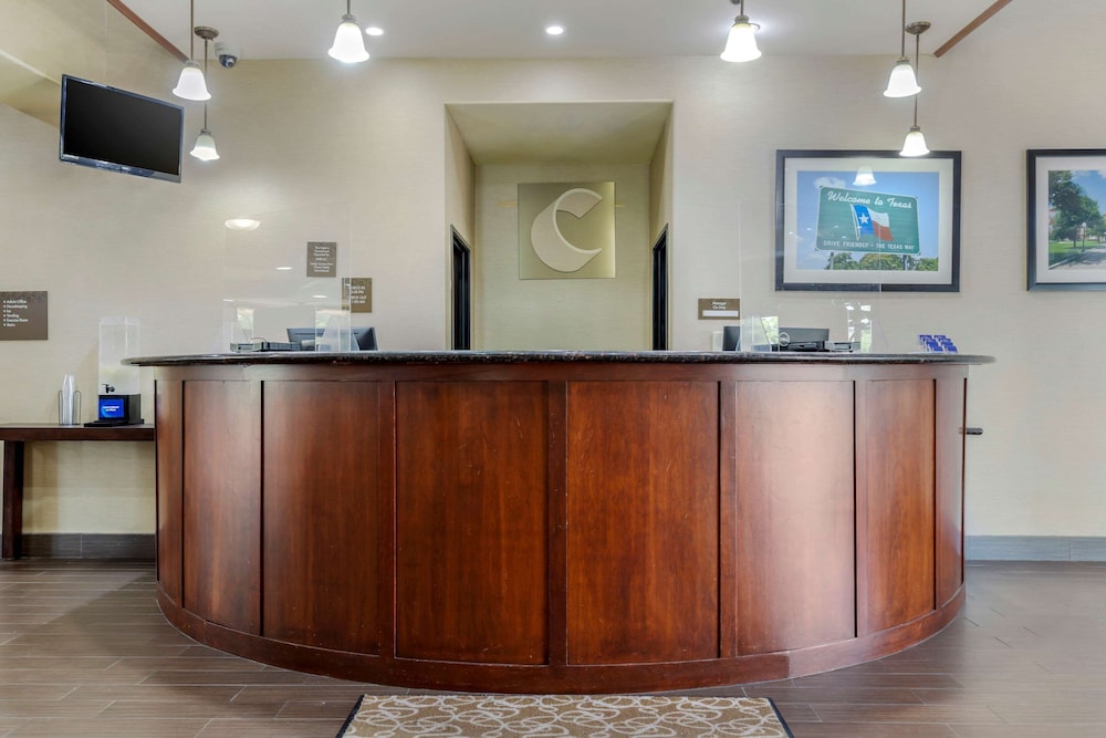 Comfort Suites Pflugerville - Austin North 3/45