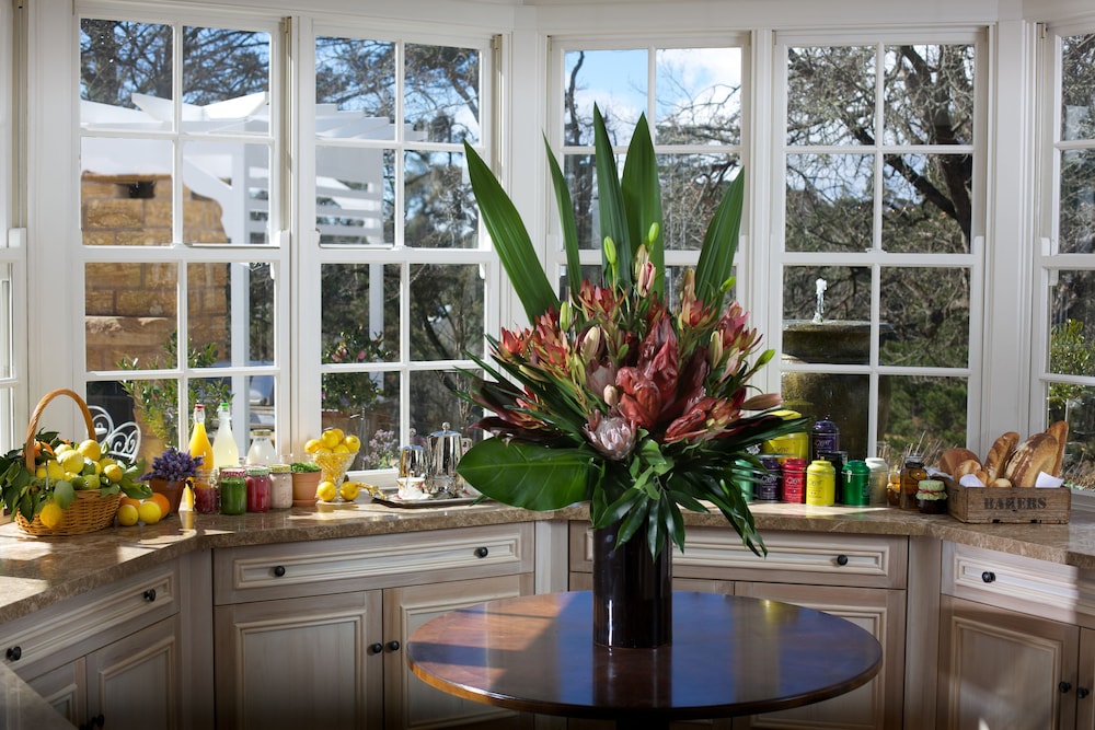 Parklands Country Gardens and Lodges 52/66