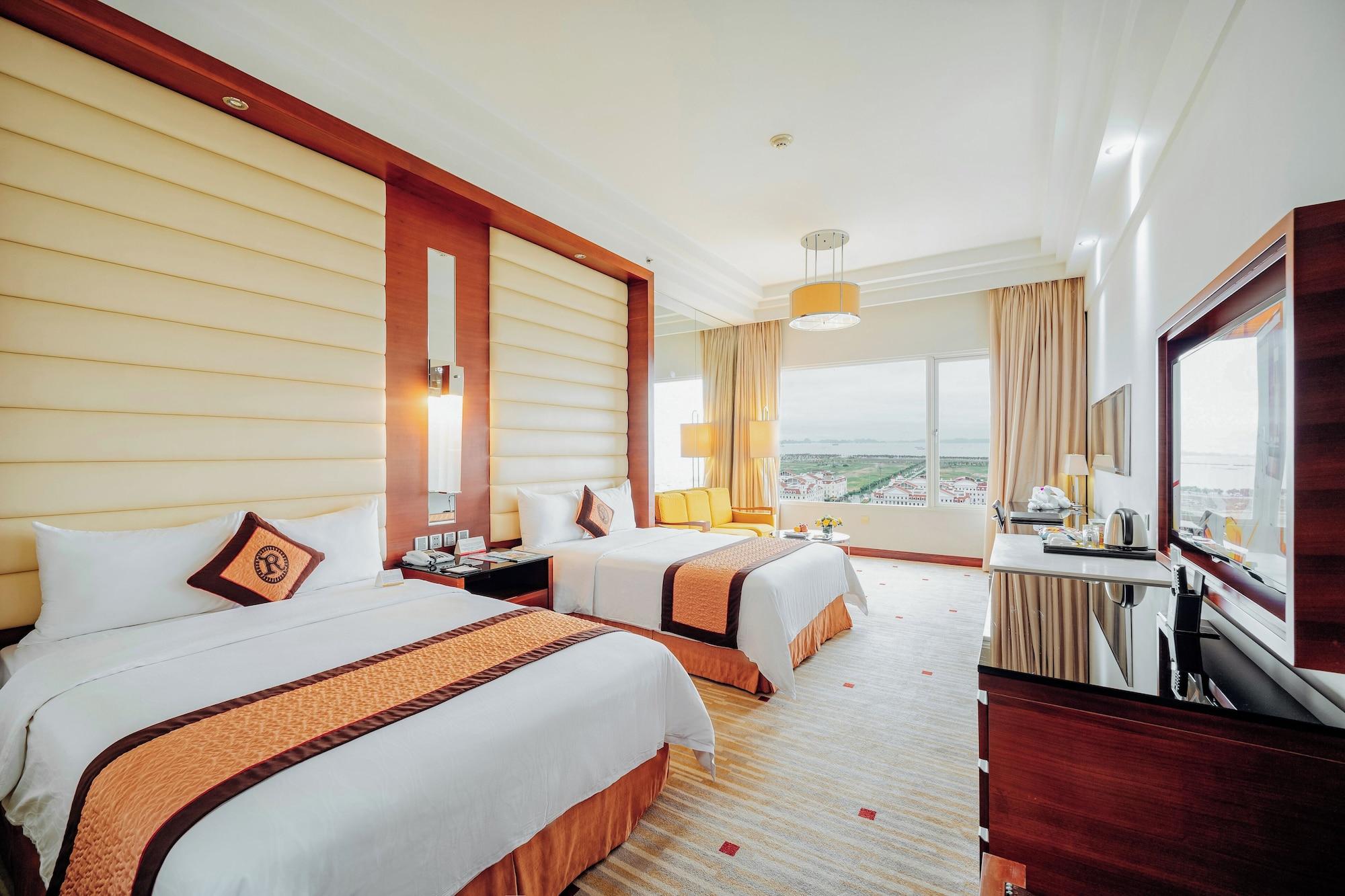 Deluxe, Twin Beds, Bay View