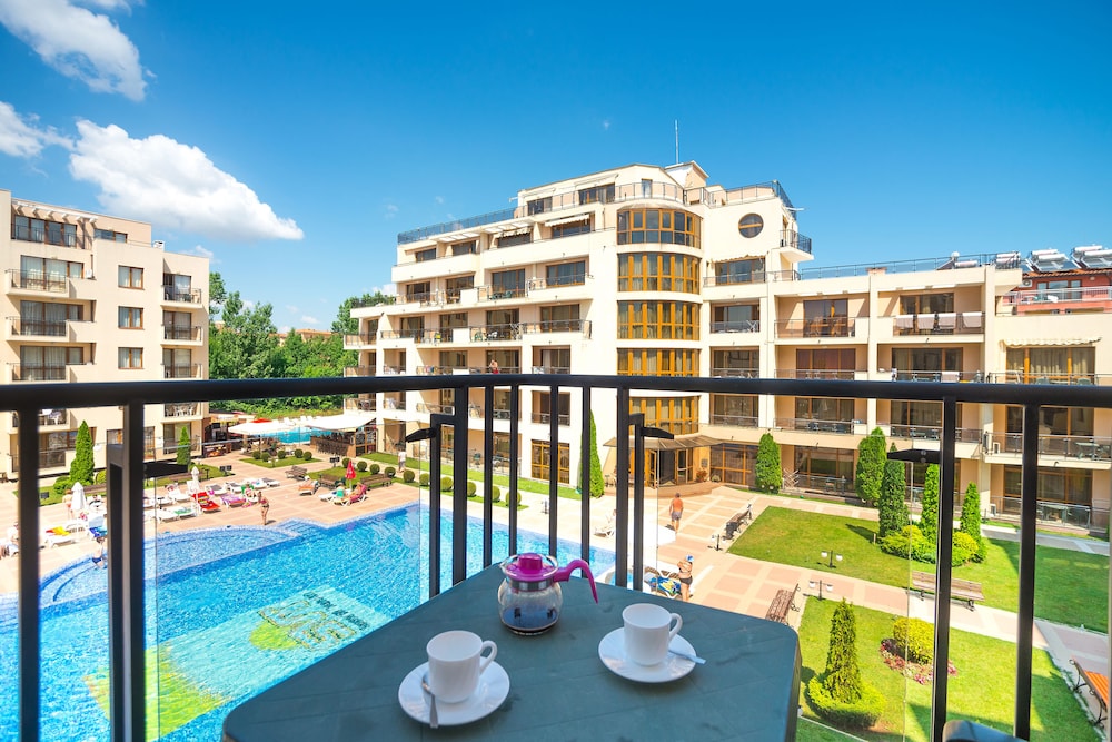 TSB Sunny Victory Apartments 62/72