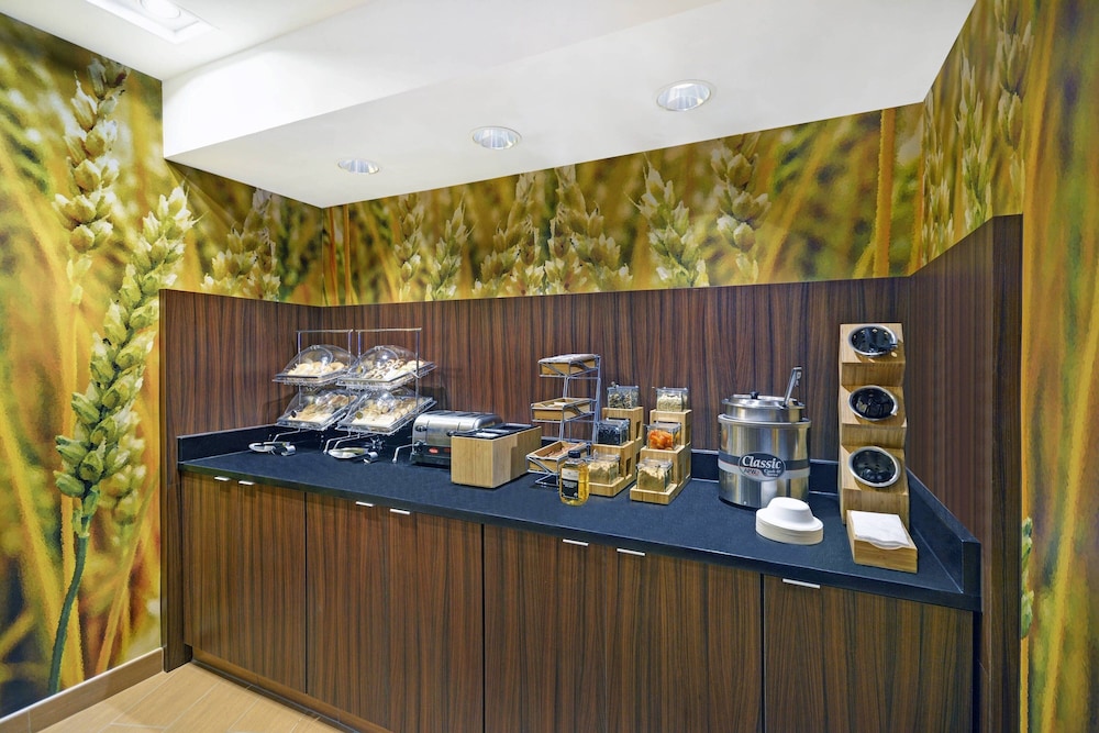 Fairfield Inn & Suites By Marriott Savannah Sw/Richmond Hill 43/53