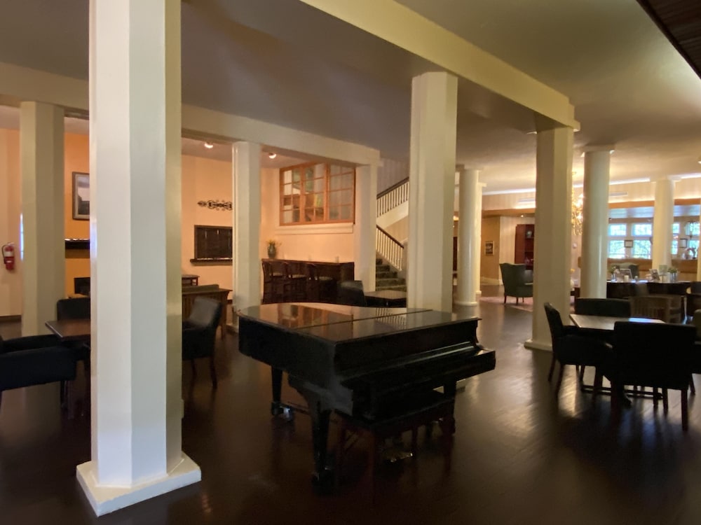 The Shawnee Inn And Golf Resort 37/50