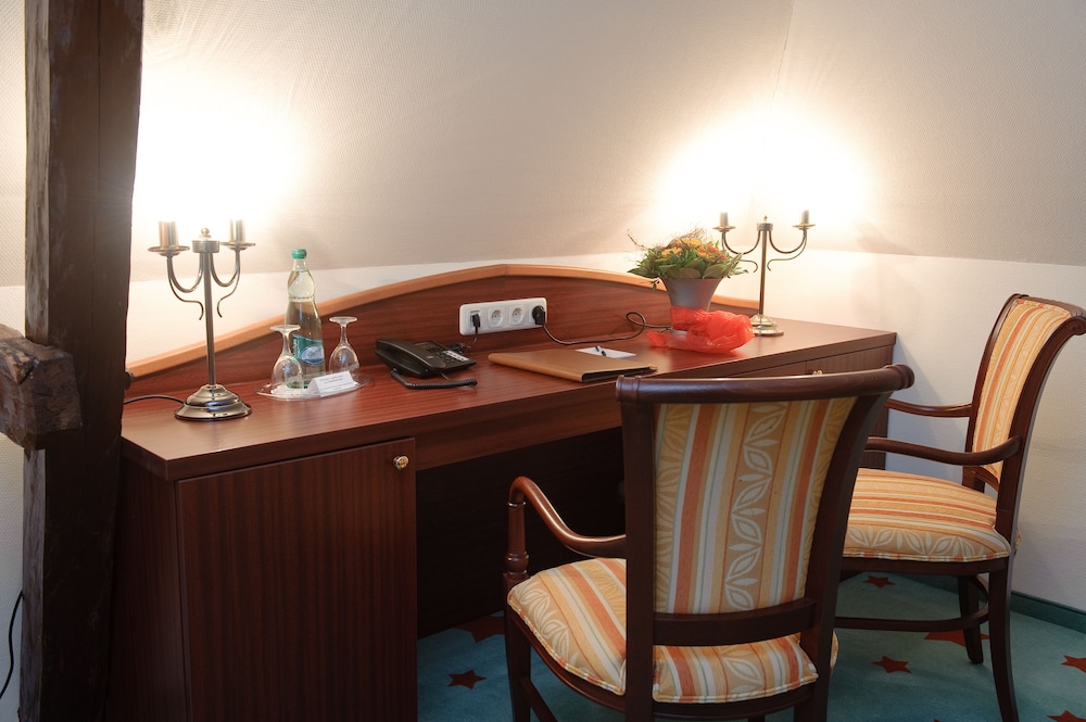 Stadthotel Stern 38/58